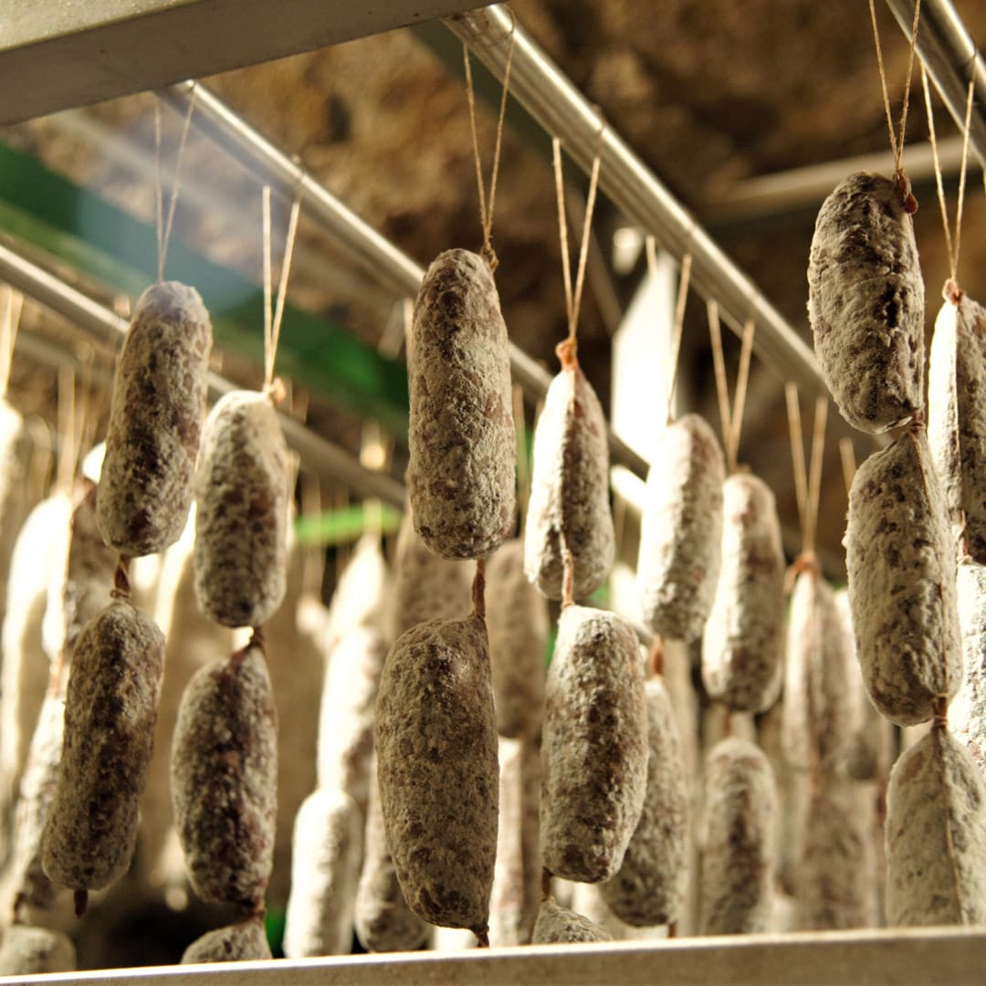 Salamino artigianale suino stagionato - immagine 2